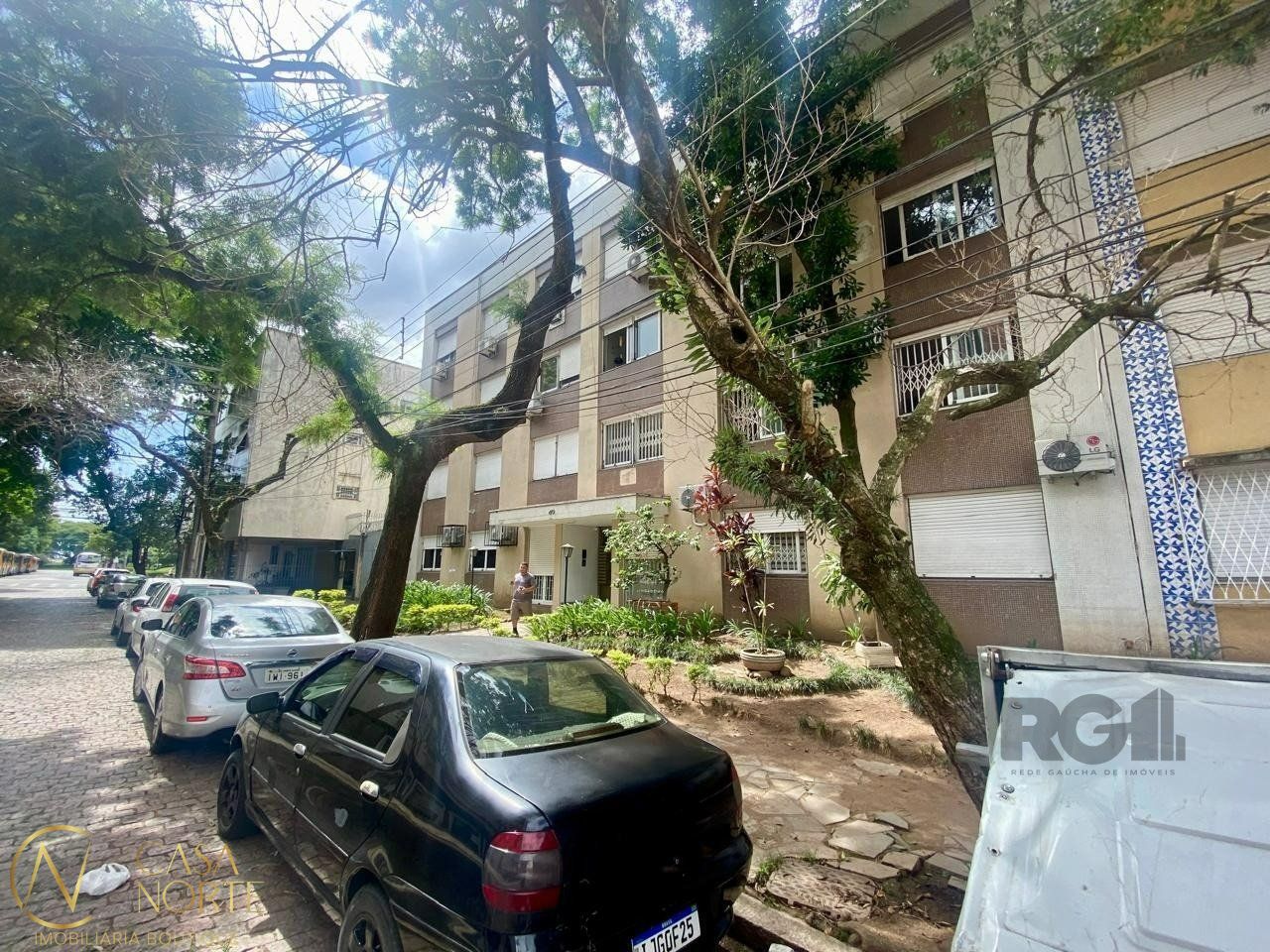 Apartamento à venda com 3 quartos, 83m², 1 vaga, Rua Peri Machado no bairro Menino Deus em Porto Alegre