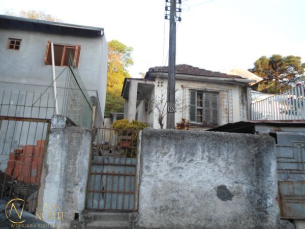 Terreno à venda  com 1109m², Rua Dona Amelia no bairro Santa Tereza em Porto Alegre