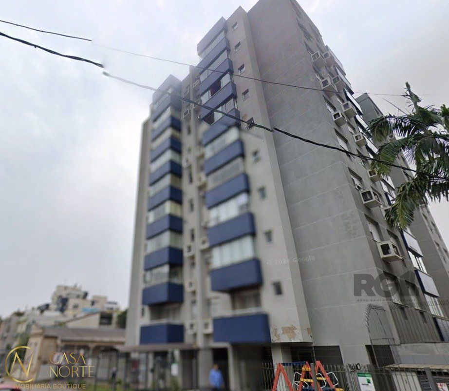 Apartamento à venda com 2 quartos, 71m², 1 vaga, Rua Gomes Jardim no bairro Santana em Porto Alegre