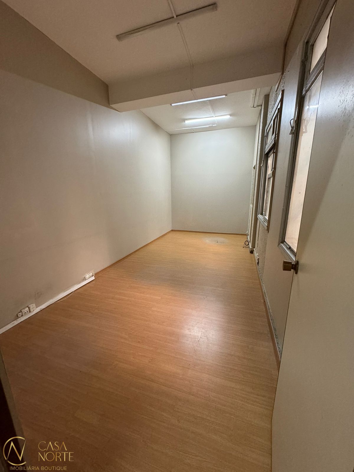 Conjunto Comercial à venda com 1 quarto, 195m², Rua Uruguai no bairro Centro Histórico em Porto Alegre