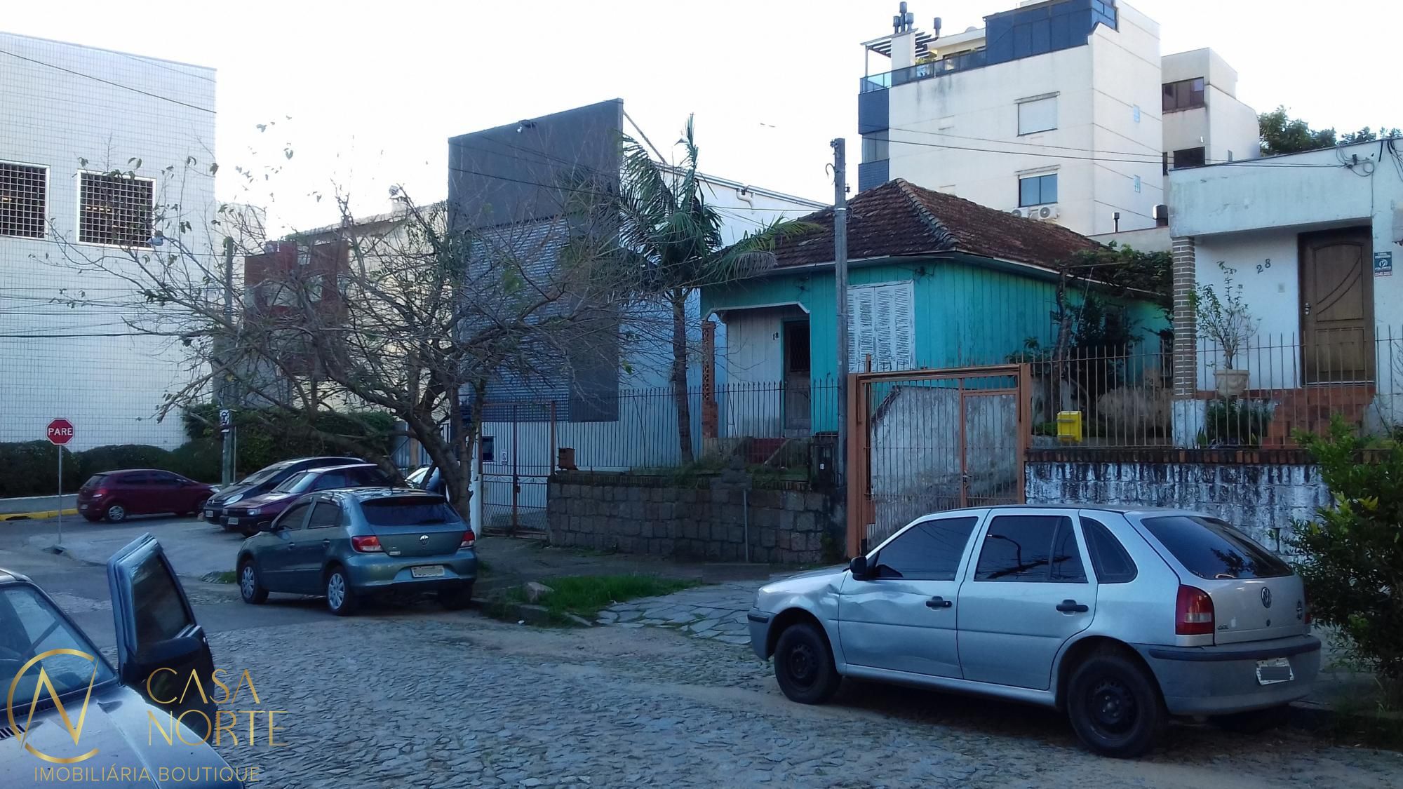 Casa à venda com 2 quartos, 91m², 1 vaga, Rua Oito de Julho no bairro Jardim  Botânico em Porto Alegre