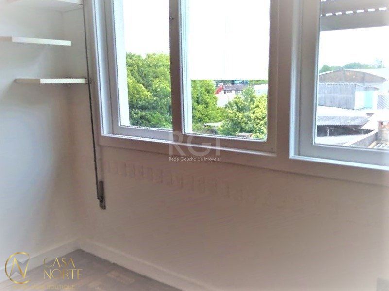 Kitnet à venda com 1 quarto, 27m², Avenida Rocio no bairro Vila João Pessoa em Porto Alegre