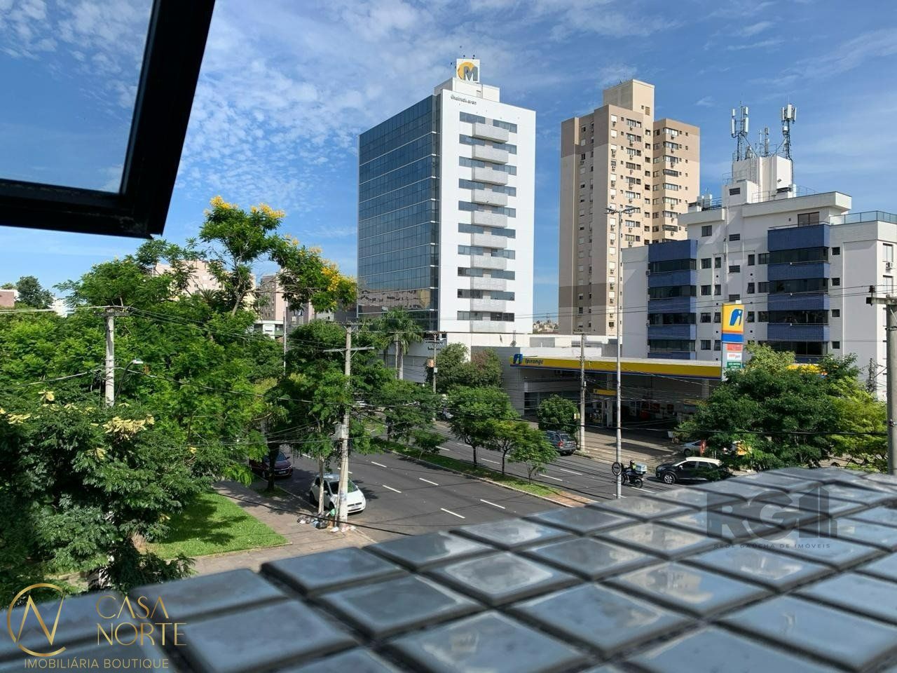Sala Comercial à venda , 47m², Avenida Princesa Isabel no bairro Santana em Porto Alegre