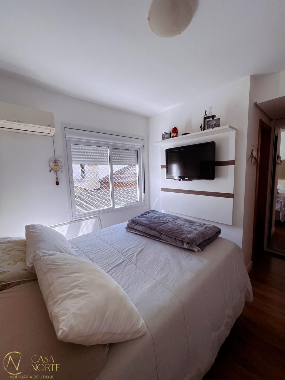 Apartamento à venda com 2 quartos, 62m², 1 suíte, 1 vaga, Rua Coronel Feijó no bairro São João em Porto Alegre