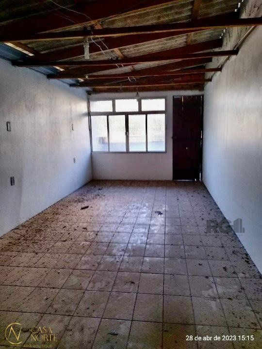 Casa à venda com 3 quartos, 250m², 1 suíte, 3 vagas, Rua Vicente da Fontoura no bairro Rio Branco em Porto Alegre