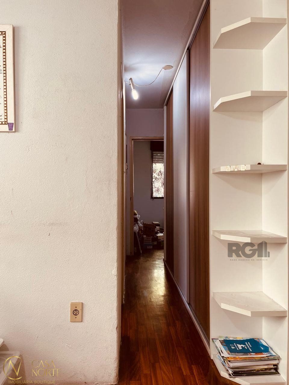 Apartamento à venda com 2 quartos, 59m², 1 vaga, Rua Santa Isabel no bairro Bom Jesus em Porto Alegre
