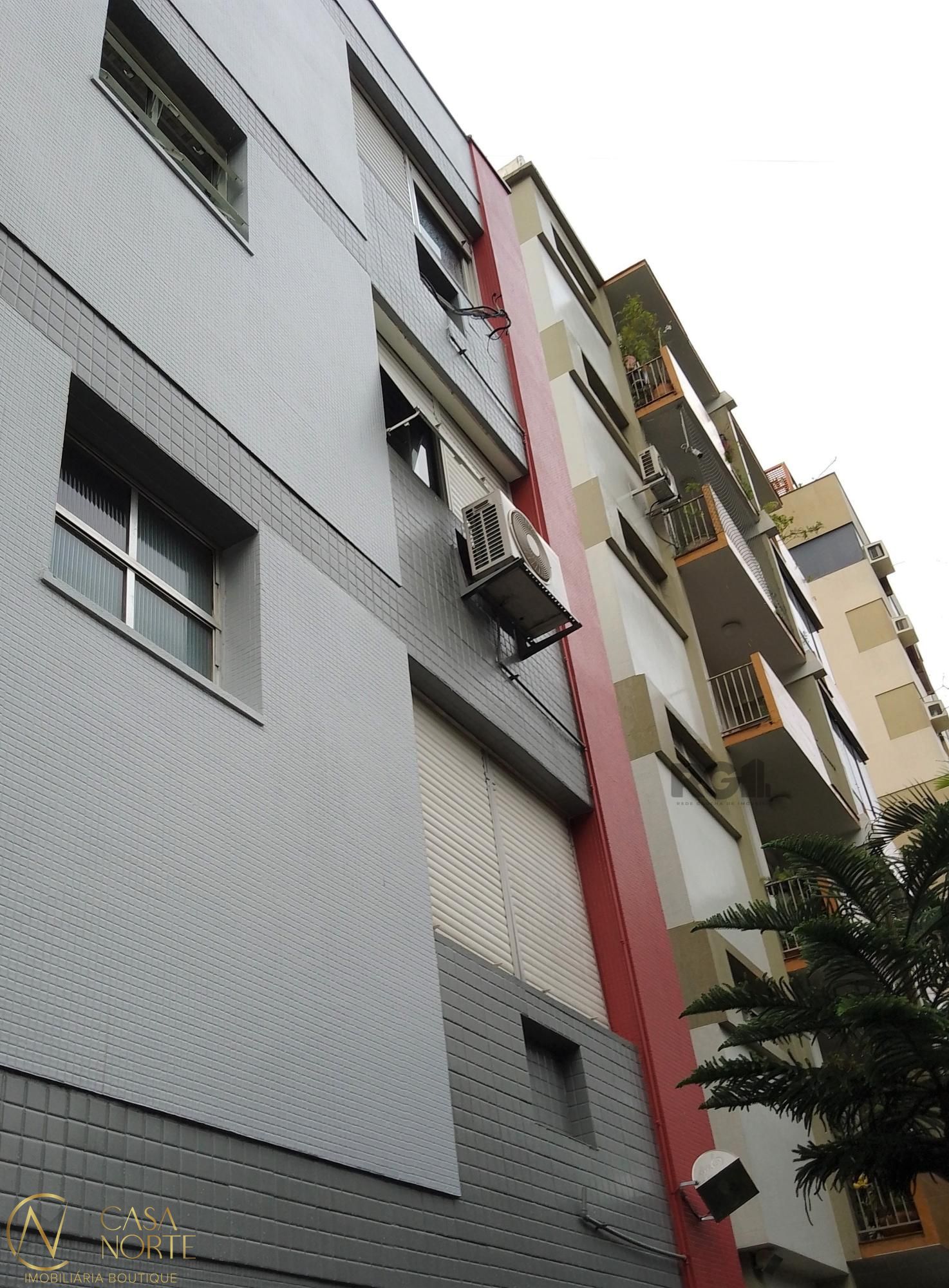 Apartamento à venda com 3 quartos, 93m², 1 suíte, 1 vaga, Rua Laurindo no bairro Santana em Porto Alegre