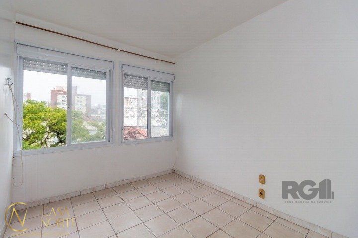 Apartamento à venda com 1 quarto, 30m², Rua Vicente da Fontoura no bairro Santana em Porto Alegre