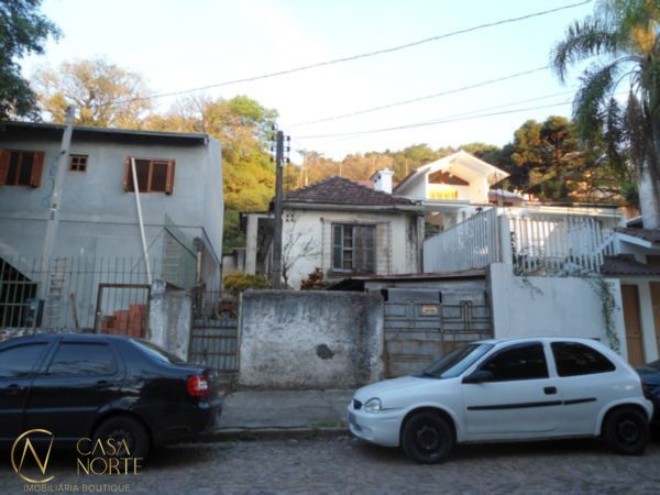 Terreno à venda  com 1109m², Rua Dona Amelia no bairro Santa Tereza em Porto Alegre