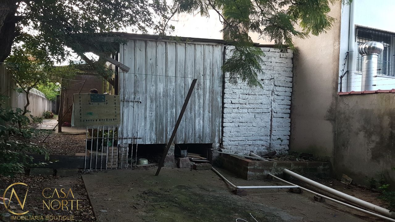Terreno à venda  com 567m², Rua Veador Porto no bairro Santana em Porto Alegre