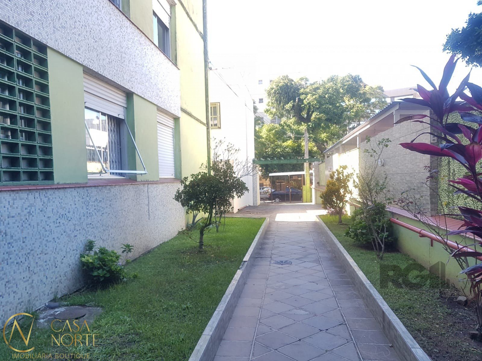 Apartamento à venda com 2 quartos, 67m², Rua Doutor Ramiro Davila no bairro Azenha em Porto Alegre