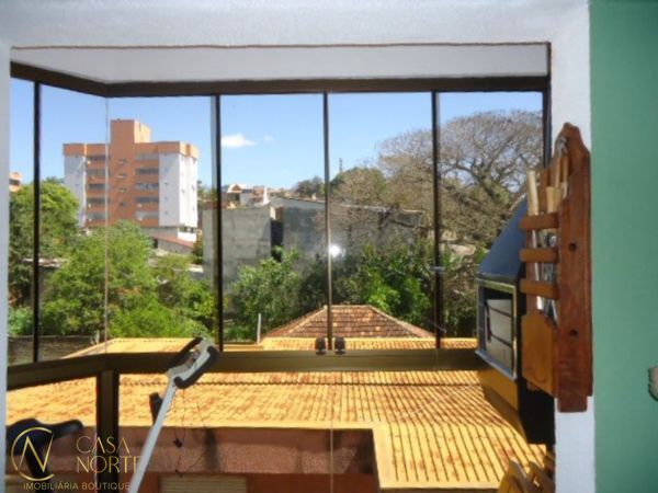 Apartamento à venda com 2 quartos, 66m², 1 vaga, Rua Pedro Velho no bairro Partenon em Porto Alegre