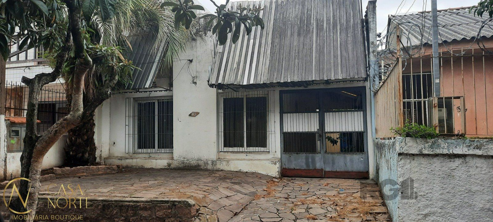 Terreno à venda  com 197m², Rua Coronel Jaime da Costa Pereira no bairro Partenon em Porto Alegre