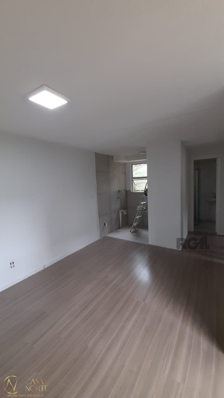 Apartamento à venda com 2 quartos, 39m², Estrada João de Oliveira Remião no bairro Lomba do Pinheiro em Porto Alegre