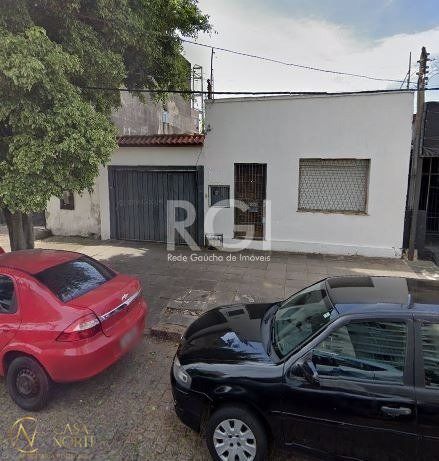 Casa à venda com 3 quartos, 78m², Rua Livramento no bairro Santana em Porto Alegre