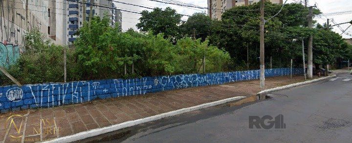 Terreno à venda  com 669m², Avenida Bento Gonçalves no bairro Partenon em Porto Alegre