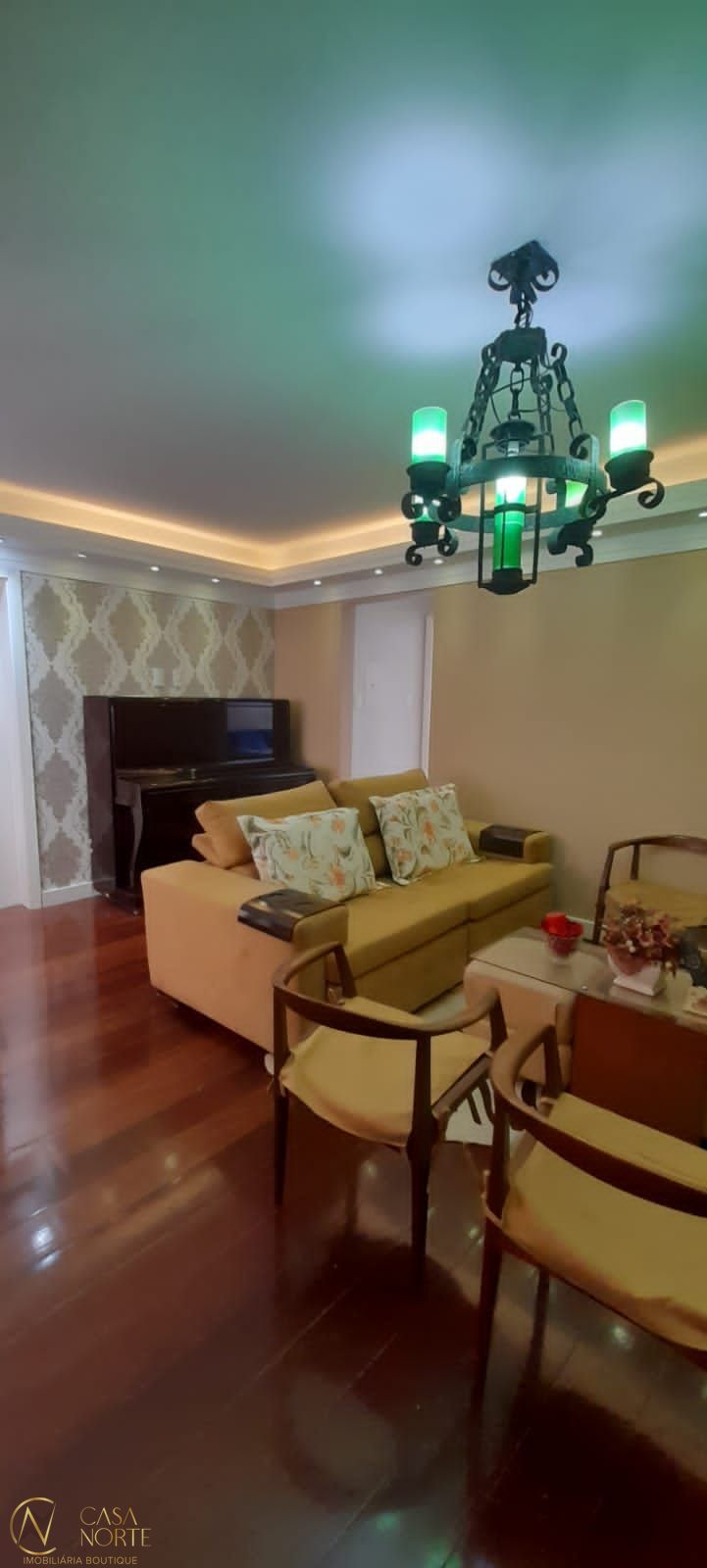 Cobertura à venda com 3 quartos, 234m², 1 suíte, 2 vagas, Rua São Luis no bairro Santana em Porto Alegre