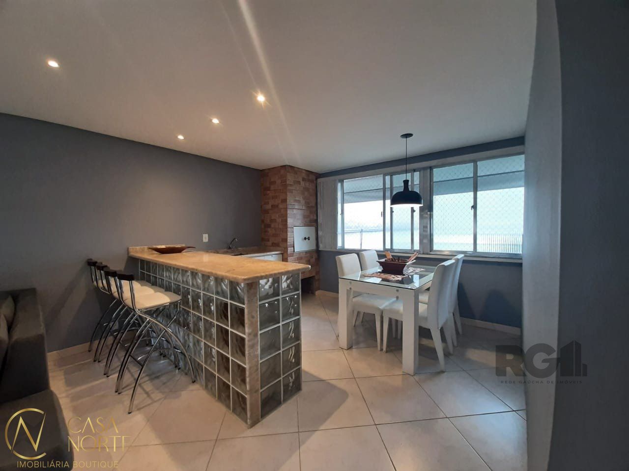 Apartamento à venda com 3 quartos, 81m², 1 vaga, Rua Monsenhor Veras no bairro Santana em Porto Alegre