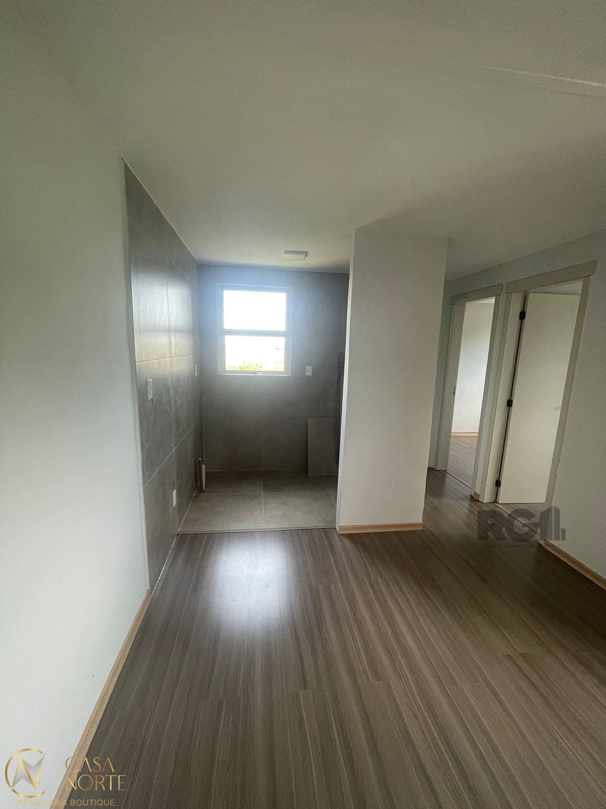 Apartamento à venda com 2 quartos, 39m², Estrada João de Oliveira Remião no bairro Lomba do Pinheiro em Porto Alegre