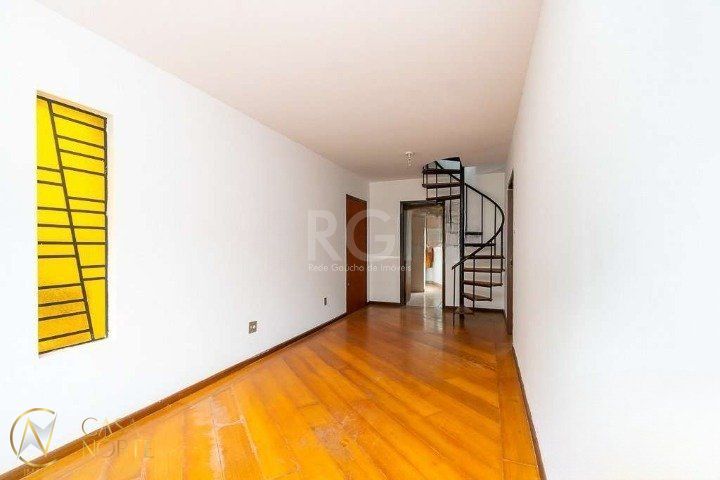 Cobertura à venda com 2 quartos, 106m², 2 vagas, Rua Joaquim Cruz no bairro Santo Antônio em Porto Alegre