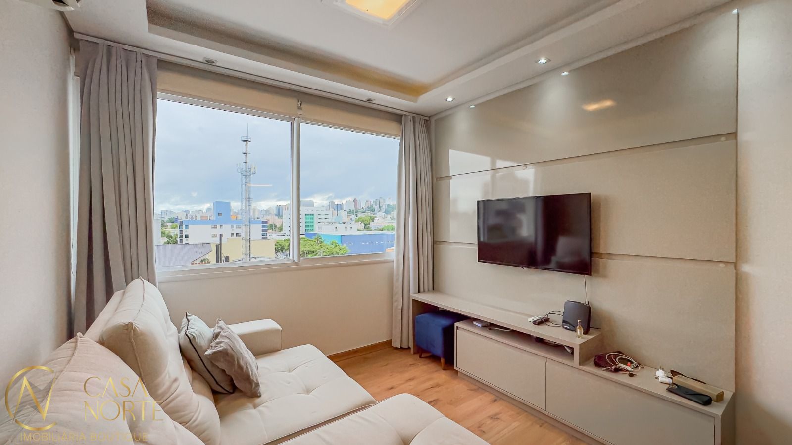 Apartamento à venda com 2 quartos, 63m², 1 suíte, 1 vaga, Rua Livramento no bairro Santana em Porto Alegre