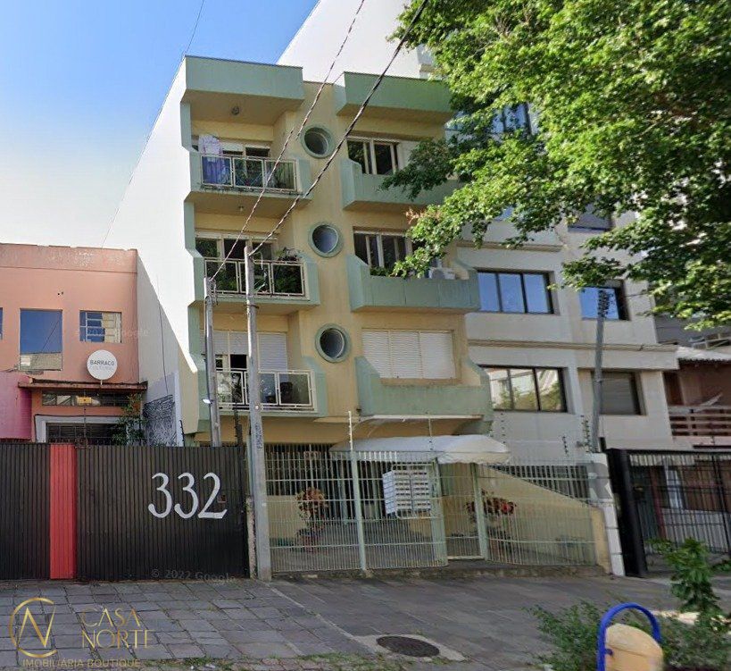 Apartamento à venda com 2 quartos, 70m², Rua Laurindo no bairro Santana em Porto Alegre
