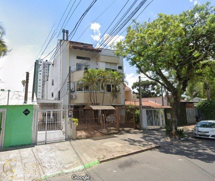 Cobertura à venda com 2 quartos, 170m², 2 vagas, Rua Luiz de Camões no bairro Santo Antônio em Porto Alegre