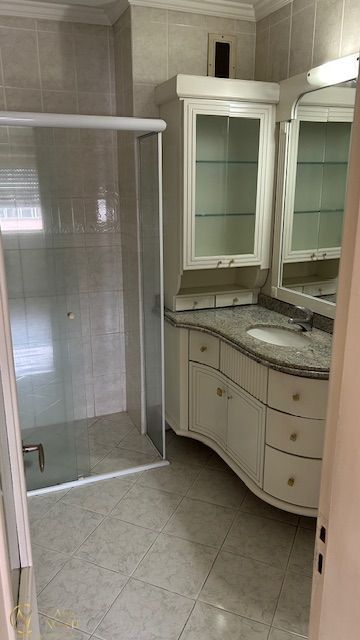 Apartamento à venda com 3 quartos, 98m², 1 suíte, 1 vaga, Avenida Independência no bairro Independência em Porto Alegre