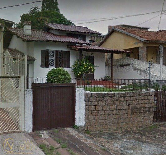 Casa à venda com 2 quartos, 100m², 1 vaga, Rua Henrique Fraeb no bairro Partenon em Porto Alegre