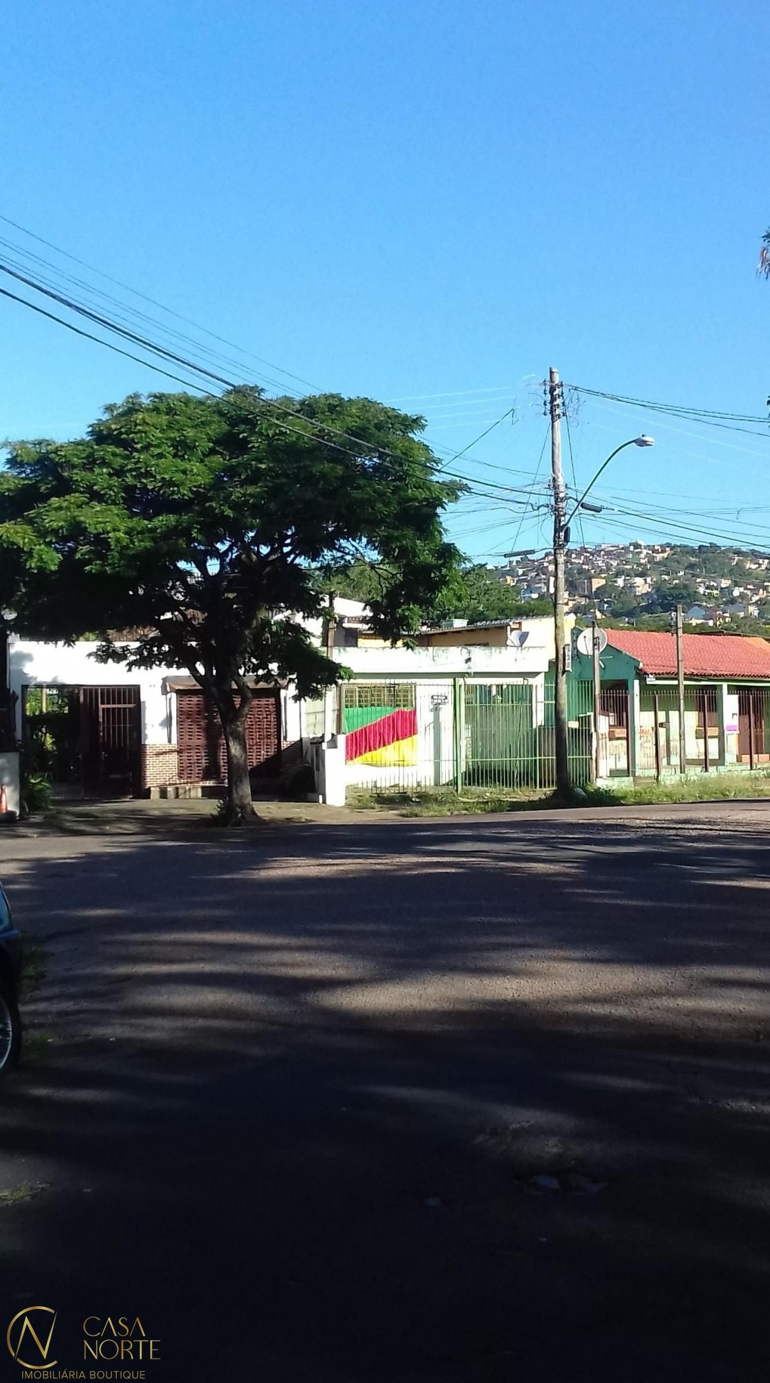 Terreno à venda  com 259m², Praça Francisco Alves no bairro Vila João Pessoa em Porto Alegre
