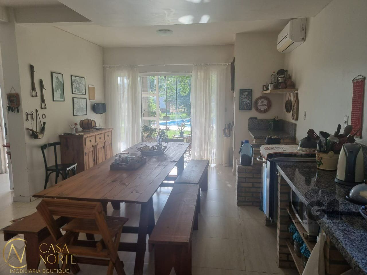 Sítio à venda com 3 quartos, 170m², 1 suíte, 2 vagas, Rua Oito Mil e Quatorze no bairro Lageado em Porto Alegre