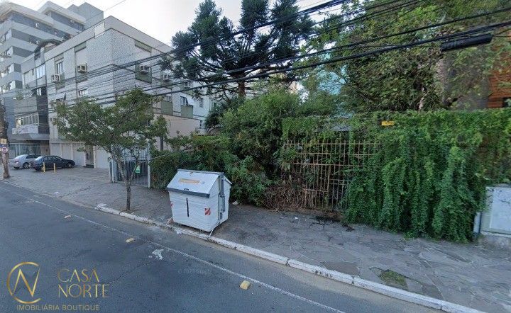 Terreno à venda  com 720m², Rua José de Alencar no bairro Menino Deus em Porto Alegre