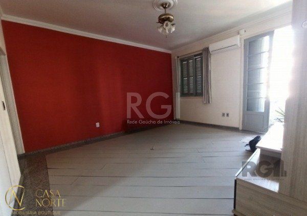 Apartamento à venda com 3 quartos, 101m², 1 suíte, Rua Santana no bairro Farroupilha em Porto Alegre