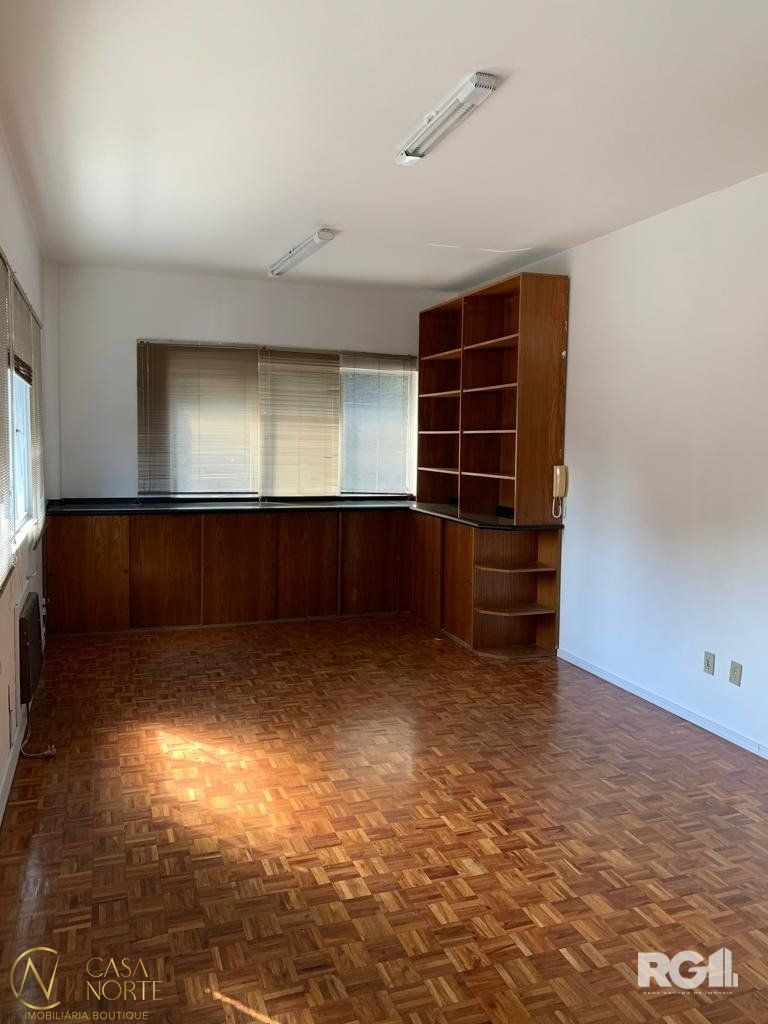 Sala Comercial à venda com 1 quarto, 31m², Rua Joaquim Nabuco no bairro Cidade Baixa em Porto Alegre