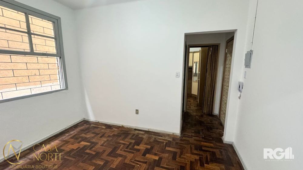 Apartamento à venda com 1 quarto, 32m², Rua Vinte e Quatro de Maio no bairro Centro Histórico em Porto Alegre