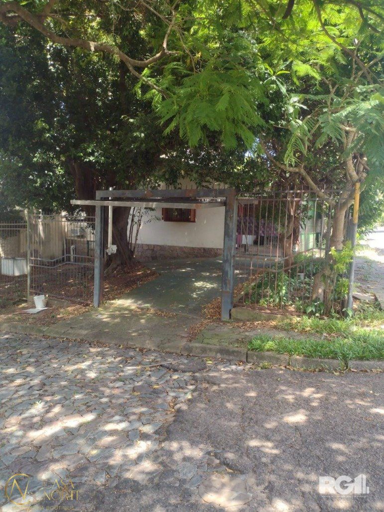 Casa à venda com 2 quartos, 16m², Rua Doutor Raul Moreira no bairro Cristal em Porto Alegre