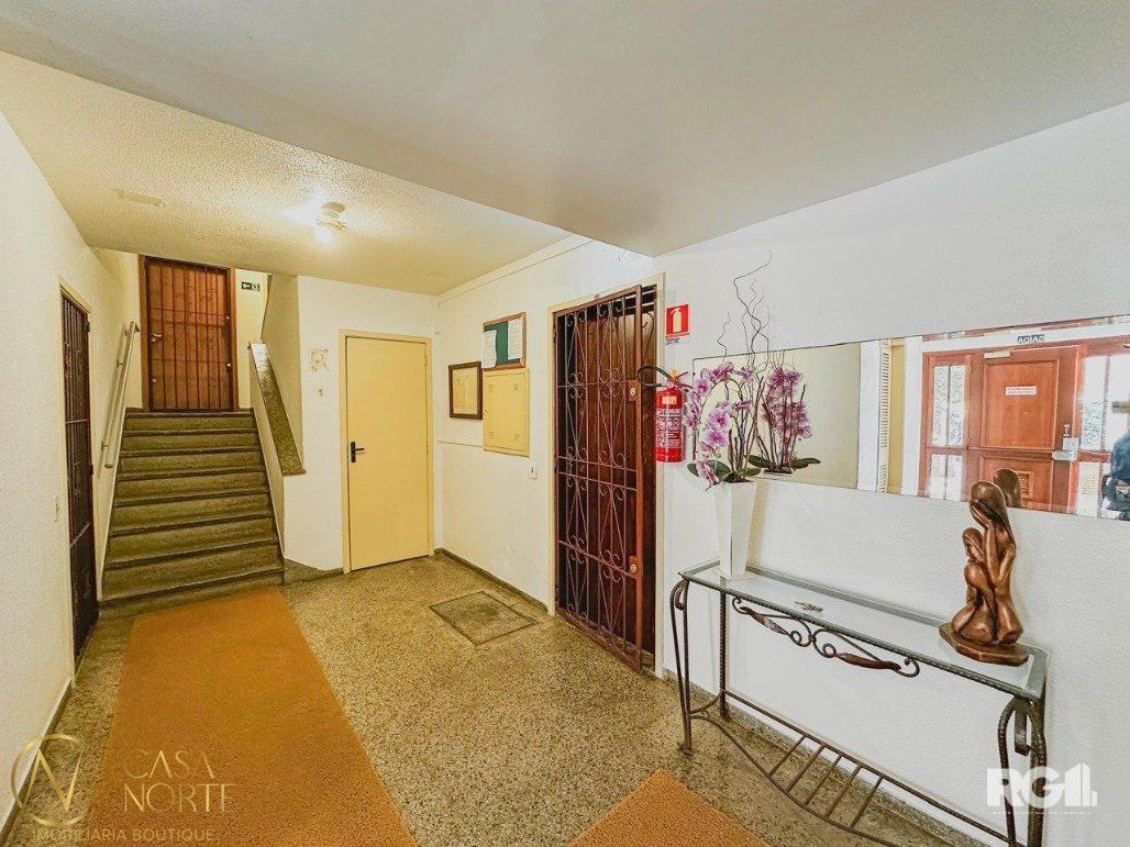 Apartamento à venda com 1 quarto, 45m², Rua Waldomiro Souza no bairro Jardim do Salso em Porto Alegre