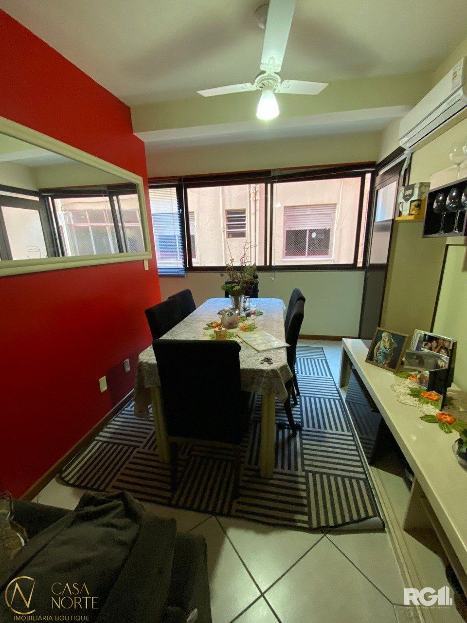 Apartamento à venda com 3 quartos, 94m², 1 suíte, 2 vagas, Rua Alberto Torres no bairro Cidade Baixa em Porto Alegre