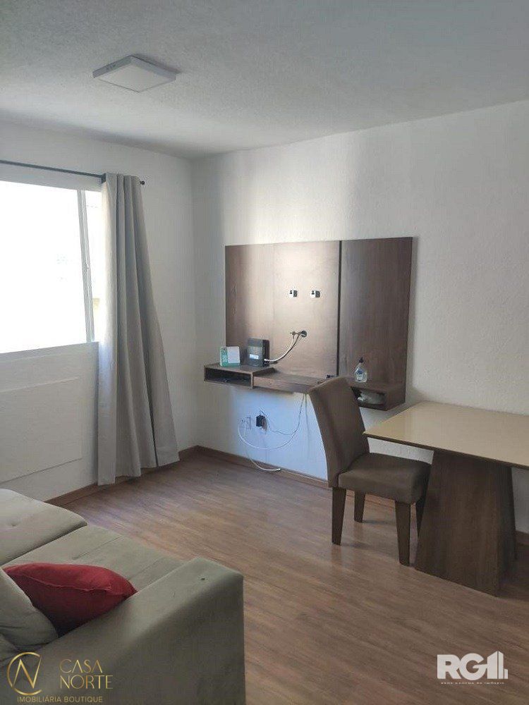 Apartamento à venda com 2 quartos, 40m², 1 vaga, Rua Irmã Teresilda Steffen no bairro Protásio Alves em Porto Alegre