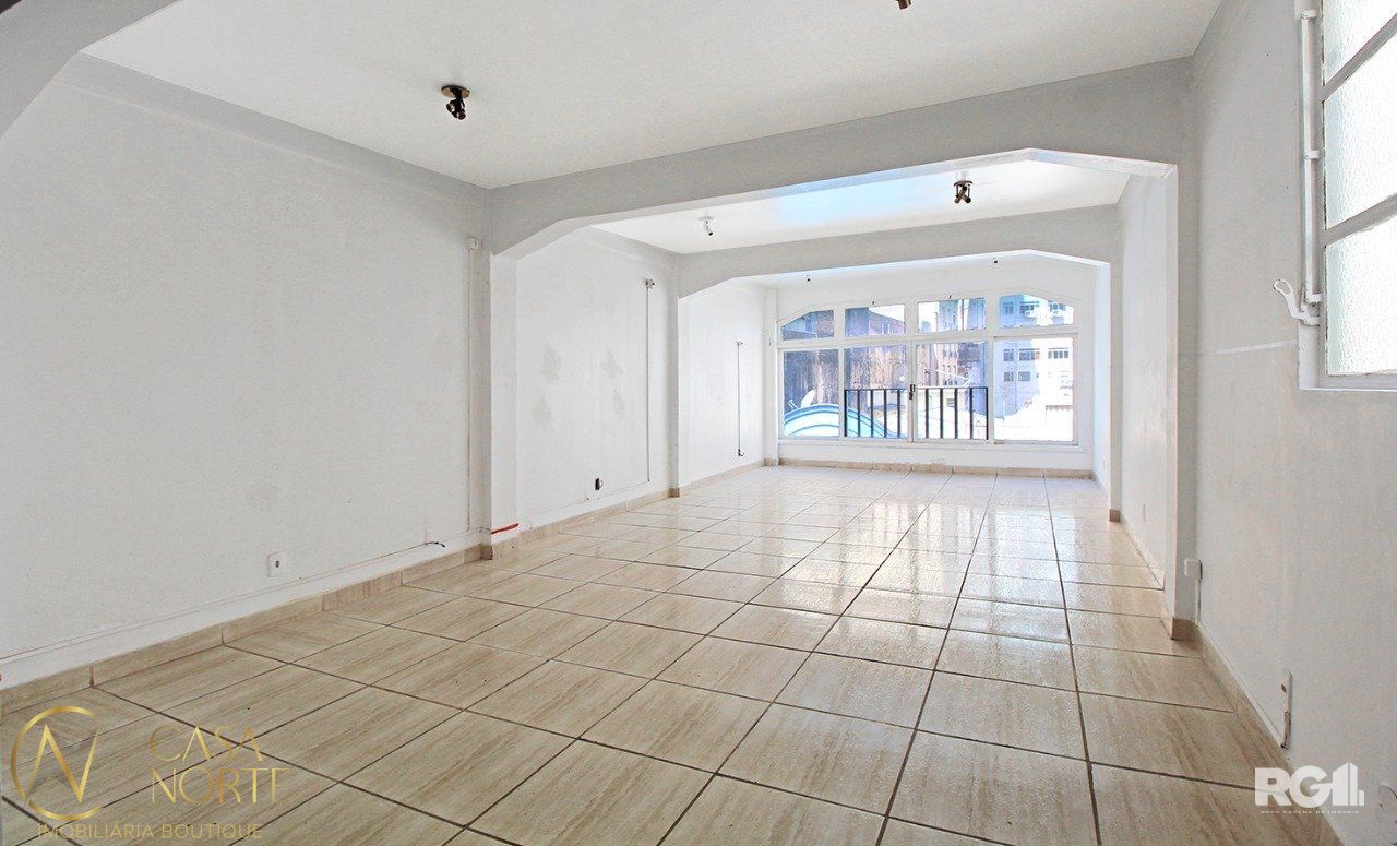 Sala Comercial à venda , 46m², Rua Doutor Flores no bairro Centro Histórico em Porto Alegre