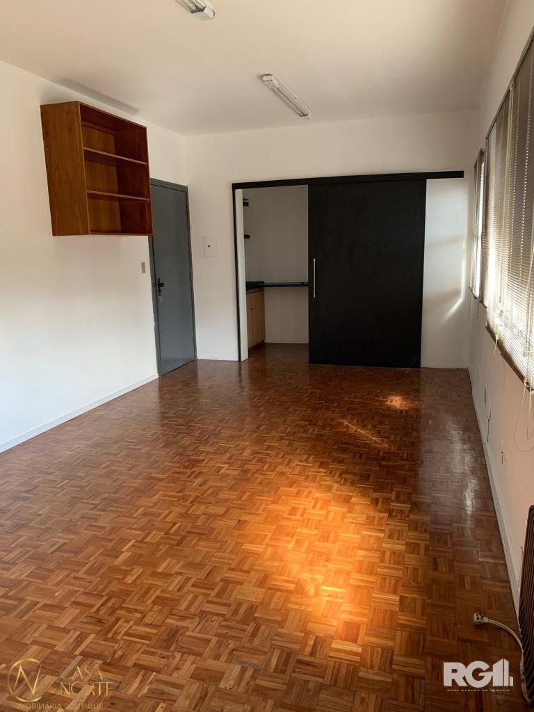 Sala Comercial à venda com 1 quarto, 31m², Rua Joaquim Nabuco no bairro Cidade Baixa em Porto Alegre