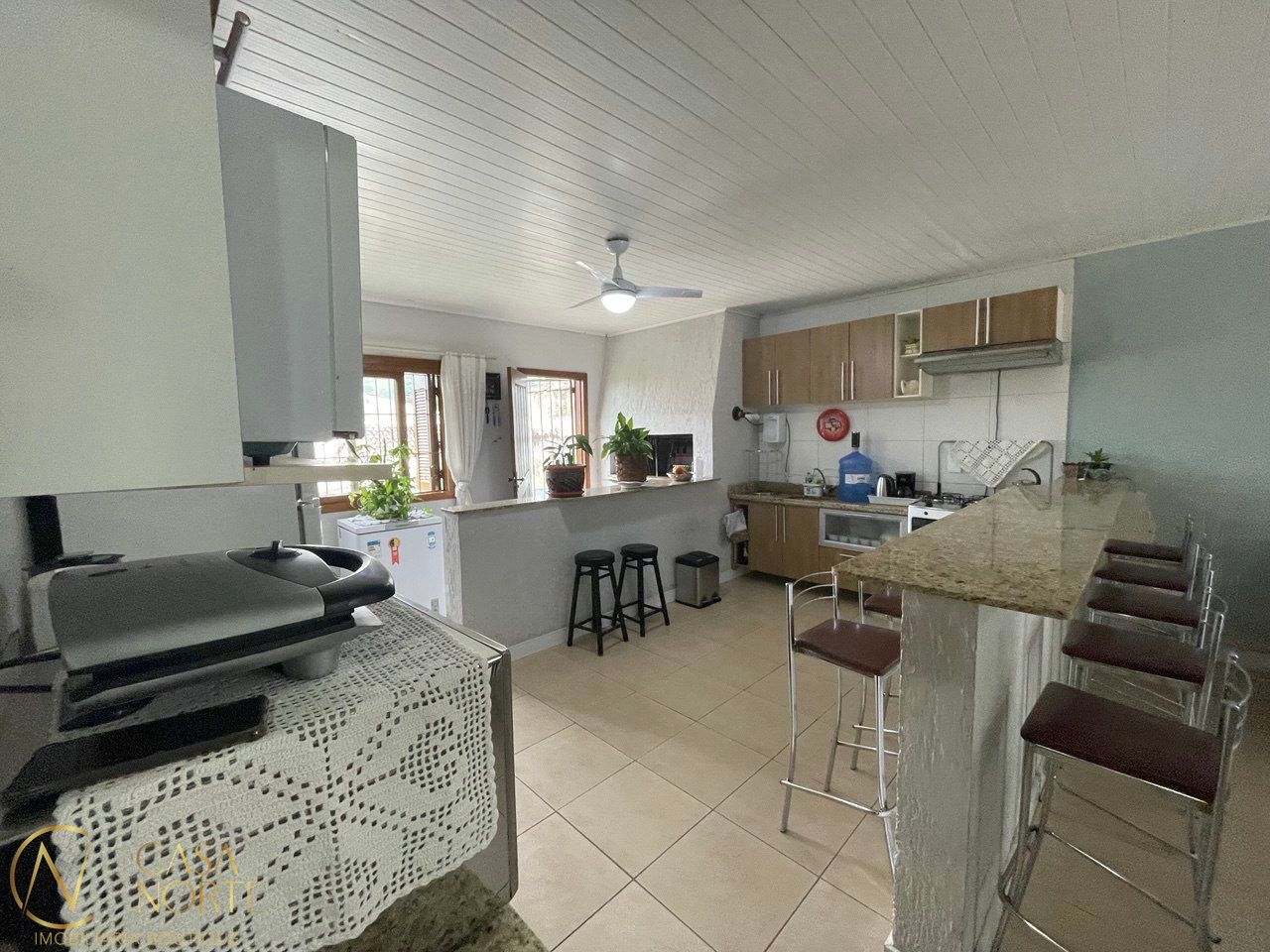 Casa à venda com 2 quartos, 139m², 4 vagas, Rua Doze de Outubro no bairro Partenon em Porto Alegre