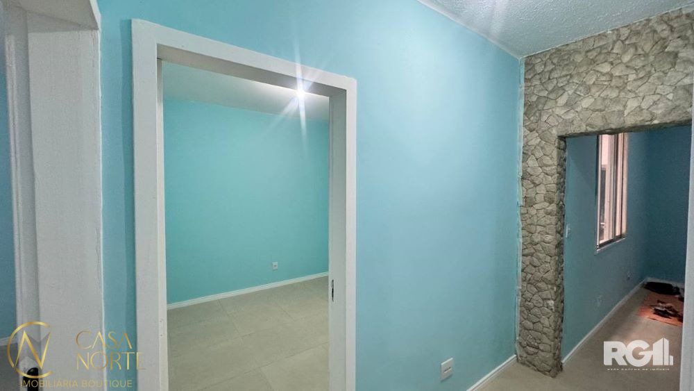 Apartamento à venda com 4 quartos, 95m², 1 suíte, Praça Conego Marcelino no bairro Cidade Baixa em Porto Alegre