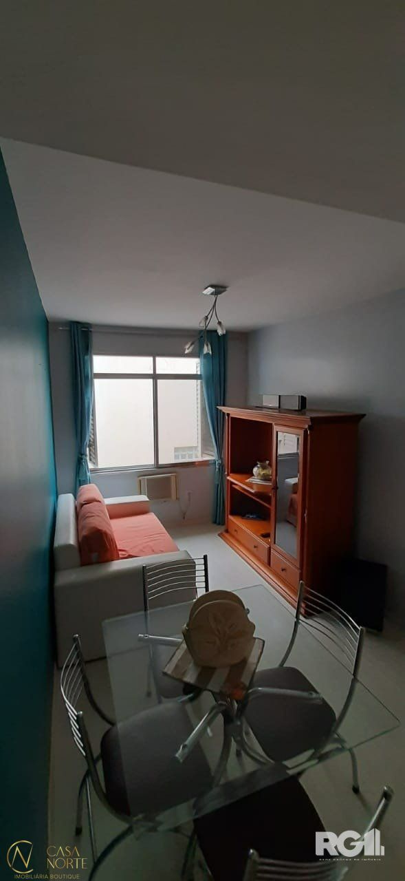 Apartamento à venda com 1 quarto, 42m², Avenida Padre Cacique no bairro Praia de Belas em Porto Alegre