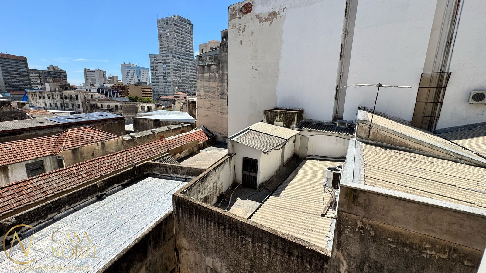 Apartamento à venda com 3 quartos, 109m², Avenida Alberto Bins no bairro Centro Histórico em Porto Alegre
