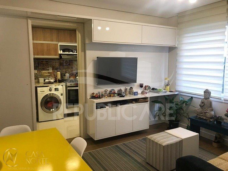 Apartamento à venda com 2 quartos, 52m², Rua Quintino Bocaiuva no bairro Floresta em Porto Alegre