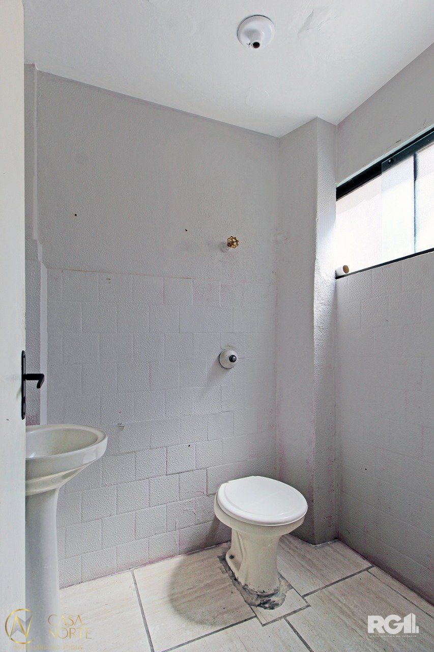 Sala Comercial à venda , 46m², Rua Doutor Flores no bairro Centro Histórico em Porto Alegre