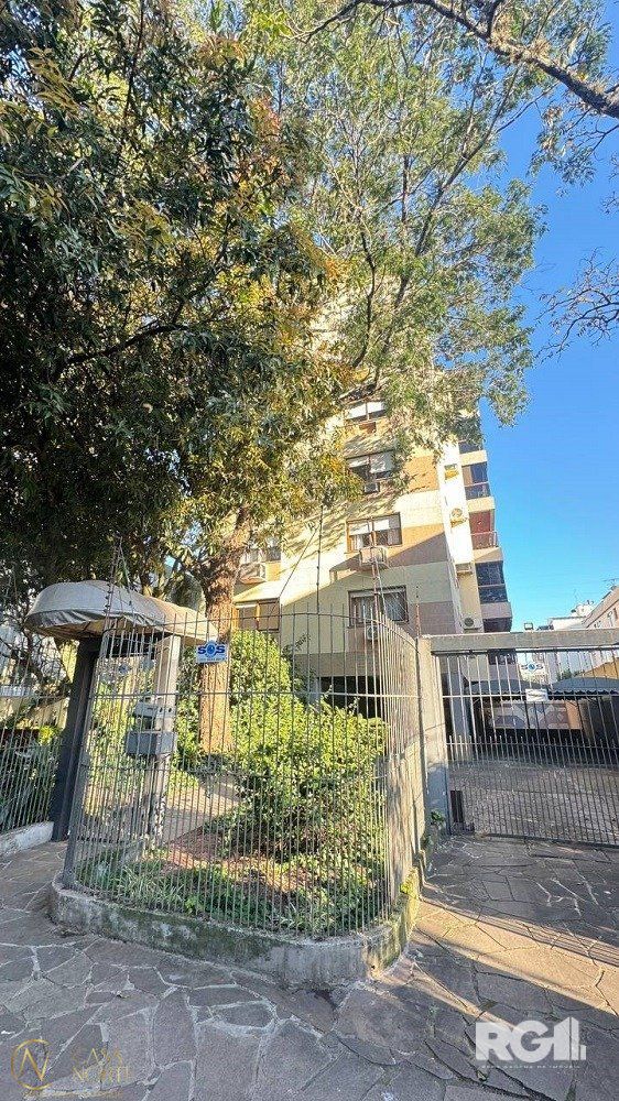 Apartamento à venda com 2 quartos, 90m², 1 vaga, Rua Botafogo no bairro Menino Deus em Porto Alegre