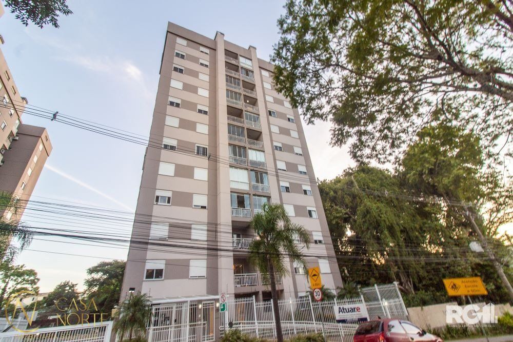 Apartamento à venda com 3 quartos, 72m², 1 suíte, 1 vaga, Avenida Arnaldo Bohrer no bairro Teresópolis em Porto Alegre