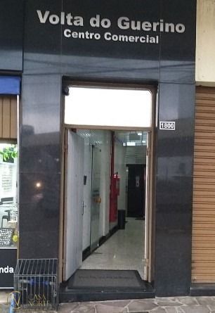 Sala Comercial à venda , 20m², Avenida Assis Brasil no bairro Passo da Areia em Porto Alegre